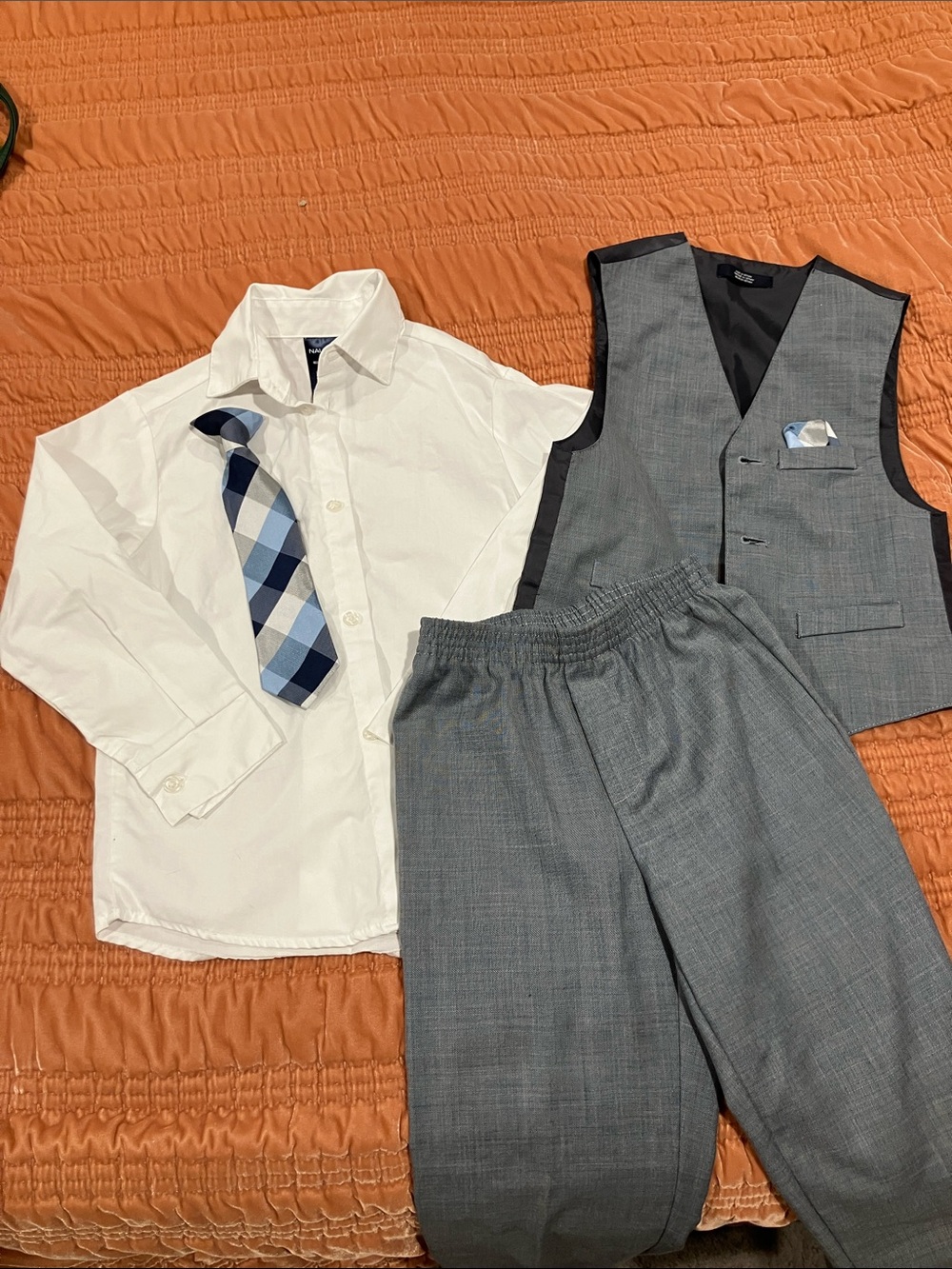 Nautica four piece boys formal outfit size 6